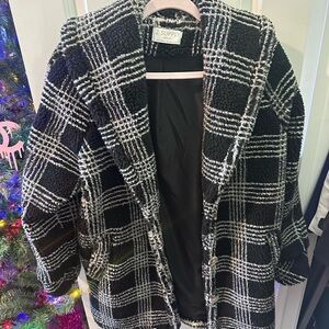 Z Supply Women's Black and White Checkered Teddy Jacket